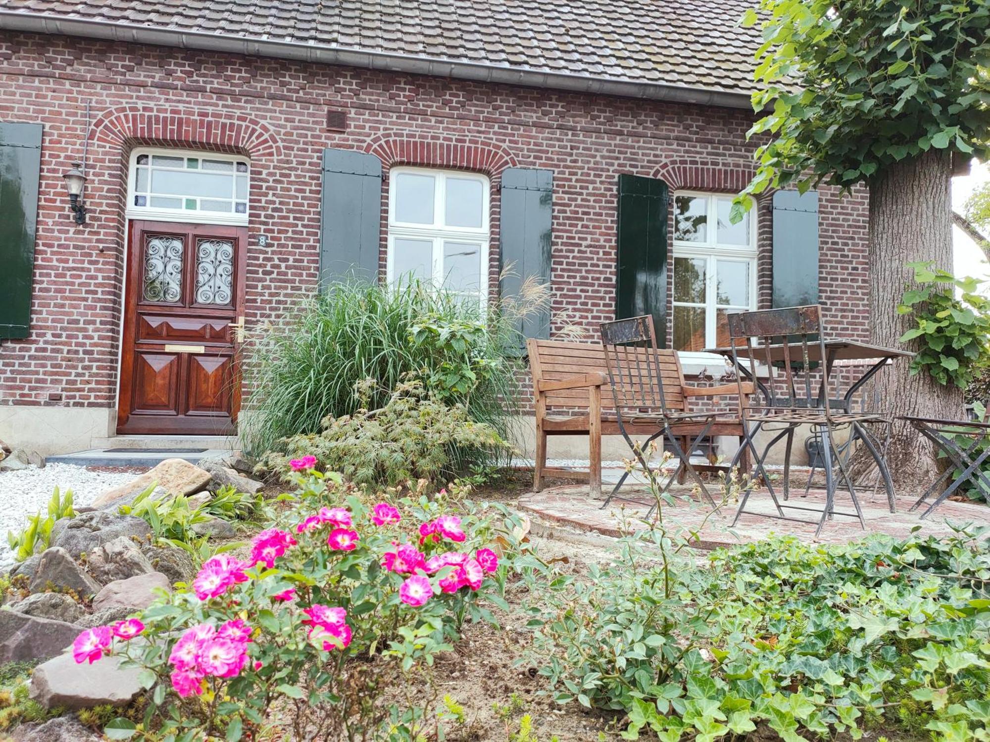 B&B In De Roos Lottum Exterior photo